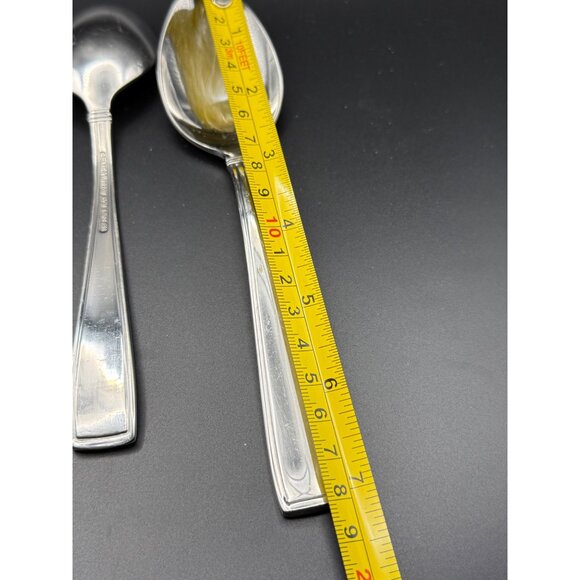 Reed & Barton Benson Flatware Stainless 4 Oval Soup Spoons Durable & Elegant - Picture 4 of 4